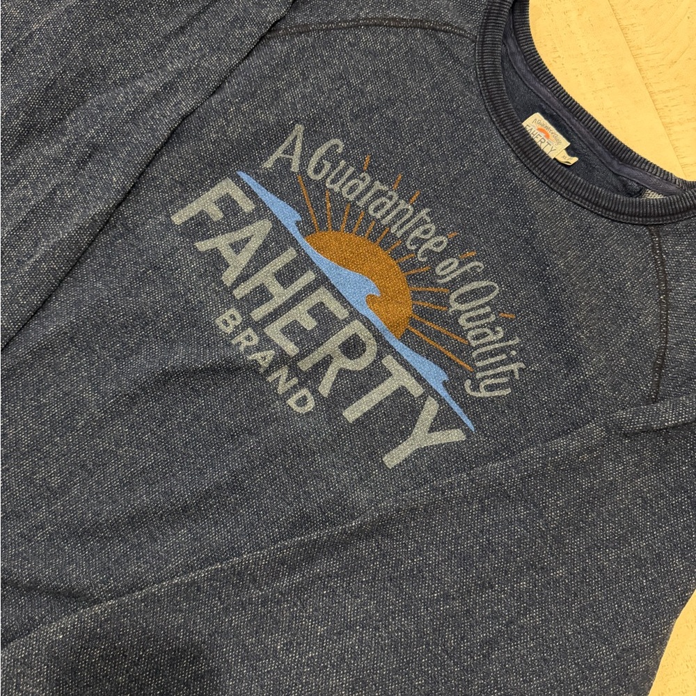 Faherty Men’s XL Logo Crew Navy Long Sleeve Shirt